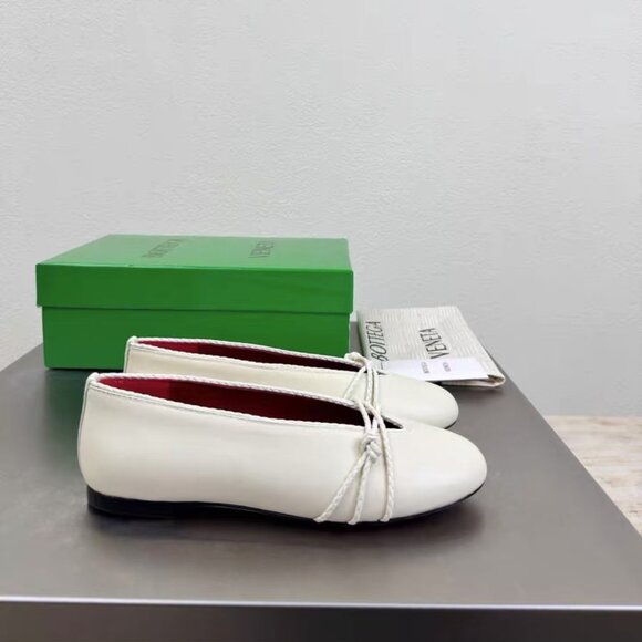 Bottega Veneta Knot-Detail Leather Ballet Flats - Picture 5 of 5